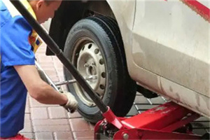 陆川附近拖车24小时服务热线电话